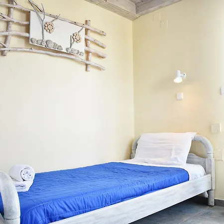 Sea Wave 4* Perissa (Santorini)