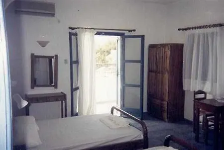 Apart Otel Sea Wave Perissa (Santorini)