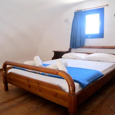 Sea Wave Hotel apartamentowy Perissa (Santorini)