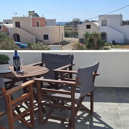 Sea Wave 3* Perissa (Santorini)