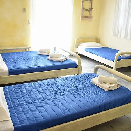 Sea Wave 3* Perissa (Santorini)